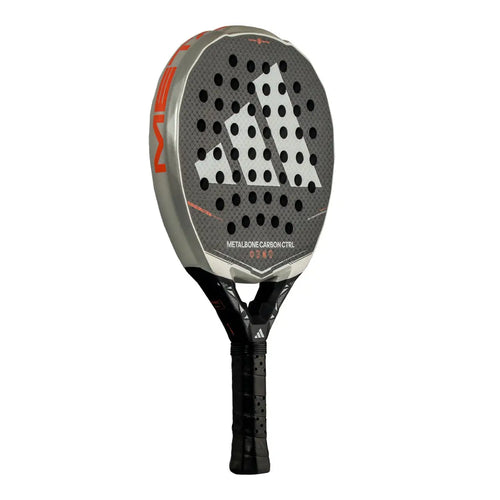 Adidas Metalbone Carbon CTRL 2026 - šoninis profilis su EVA Soft Performance šerdimi
