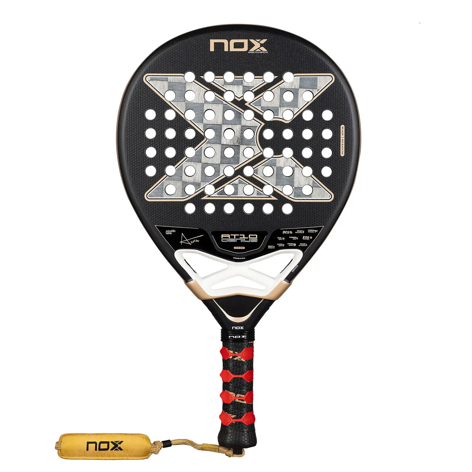 Agustin Tapia naudoja NOX AT10 Genius 18K padelio raketę