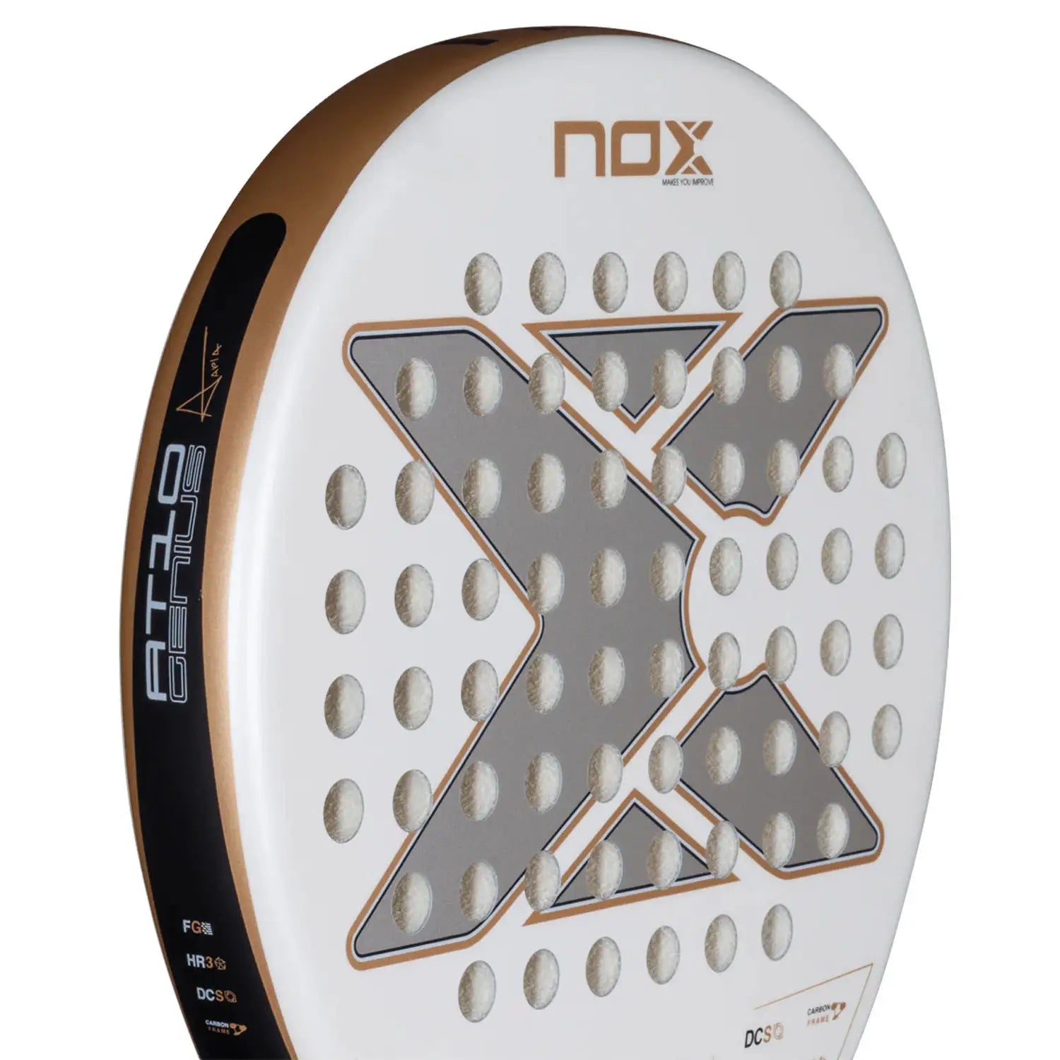 NOX AT10 Genius Junior 2026 3K Fiberglass paviršiaus detalė