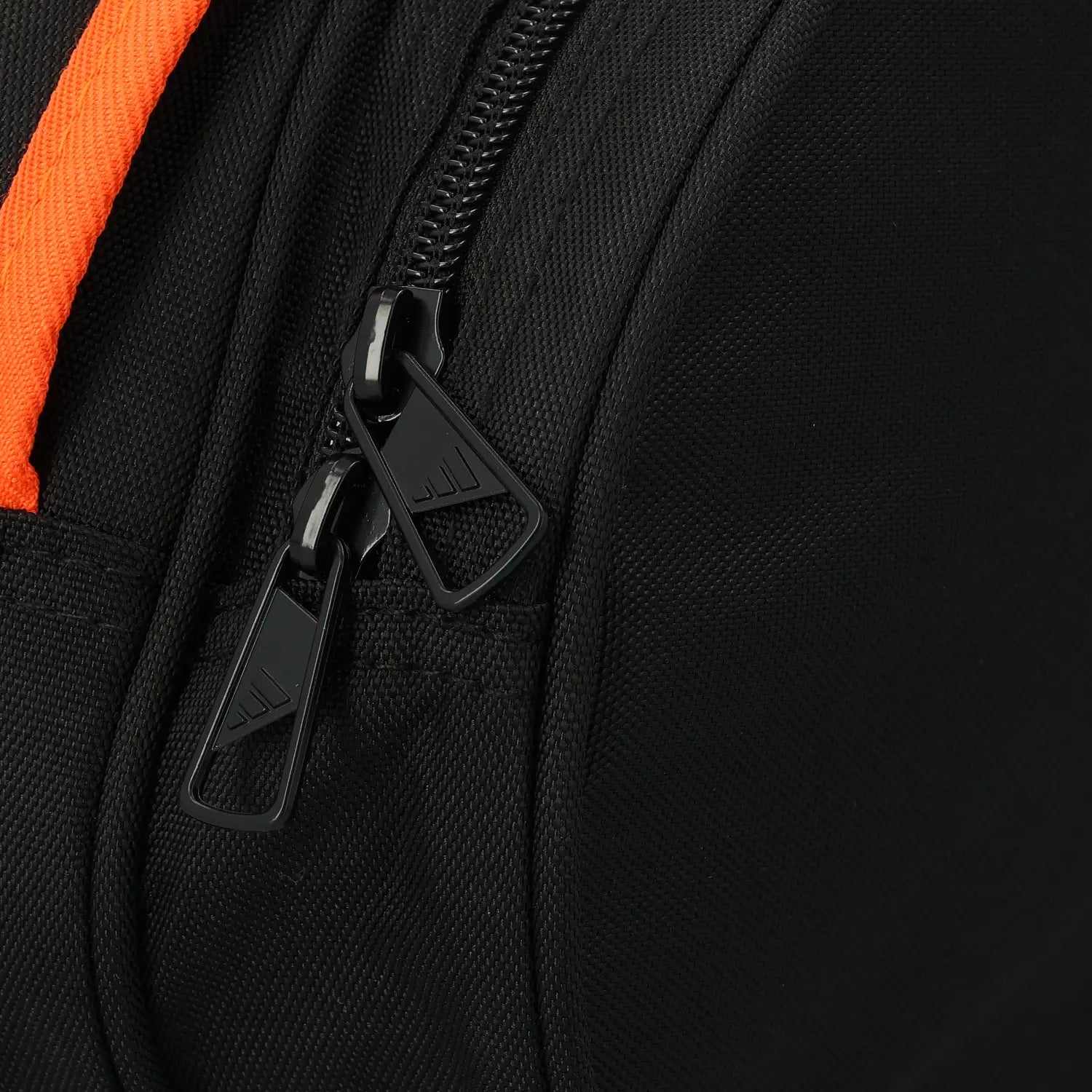 Adidas Control padel bag avalynės skyrius
