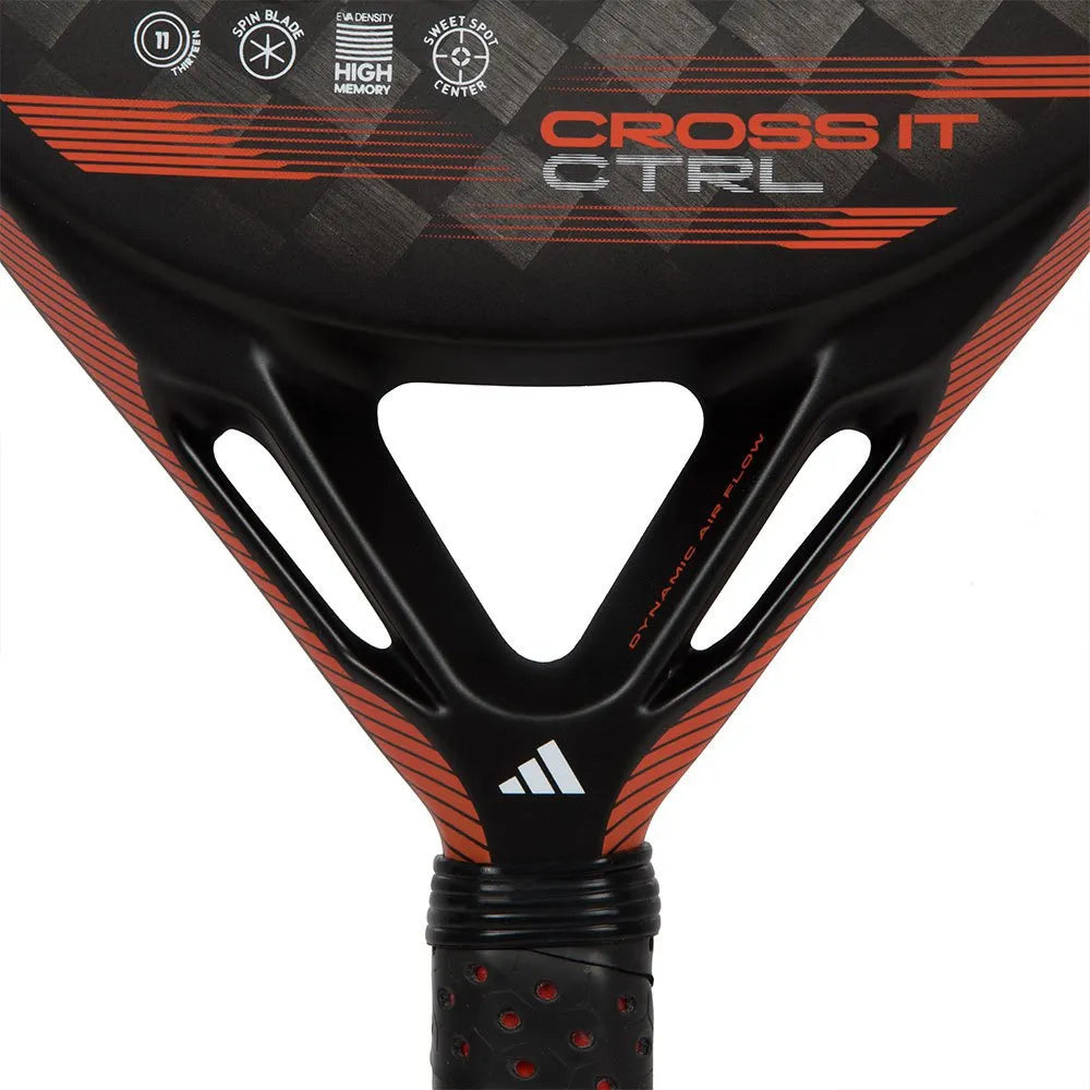 Adidas Cross IT CTRL 3.3 kontrolės raketė sweet spot
